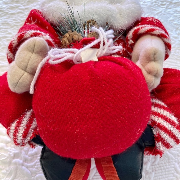 Santa Claus - Picture 6 of 13